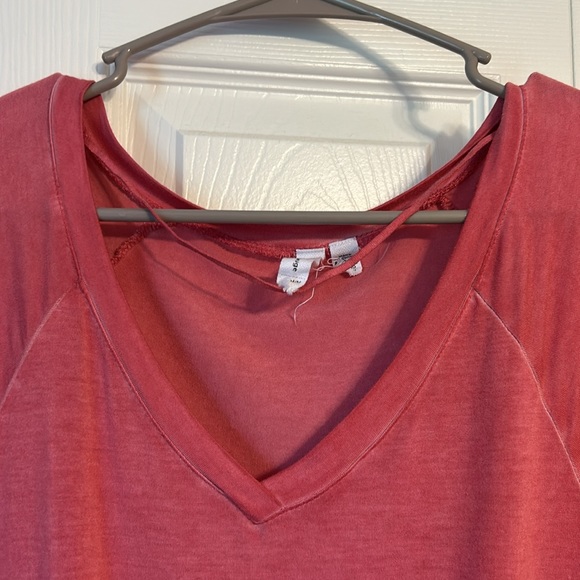 Knotted loose fitted t-shirt - Picture 4 of 7